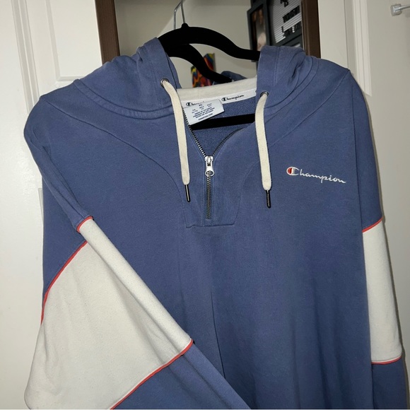 Champion 1/4 Zip Sweatshirt - Picture 2 of 8